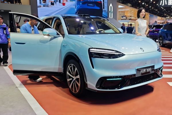 问界M6上市售25.98万-29.98万元