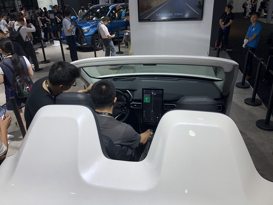2018 CES Asia：奇点自主研发智能驾驶系统亮相