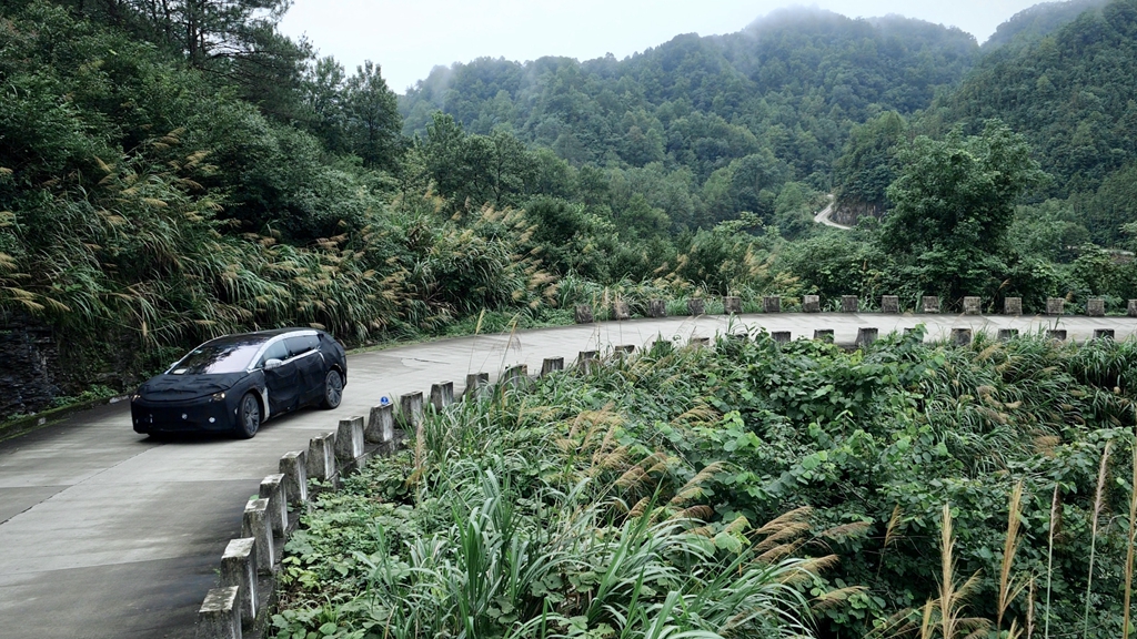 可进化的超跑SUV 高合HiPhi X全球首发预赏品鉴