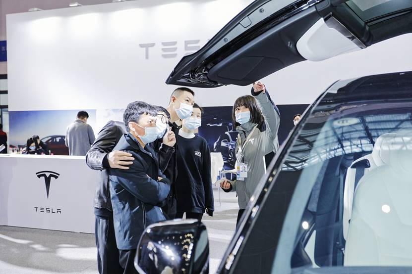 中国制造Model Y、新款Model 3 亮相2021海口新能源车展