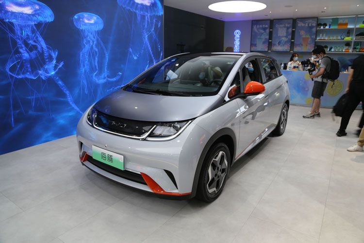 销量超6万/增长331.9% 比亚迪发布8月新能源汽车销量数据