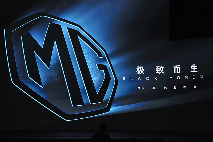 名爵MG成都车展两大亮点：黑标MG7公众首秀，MG MULAN开启预售