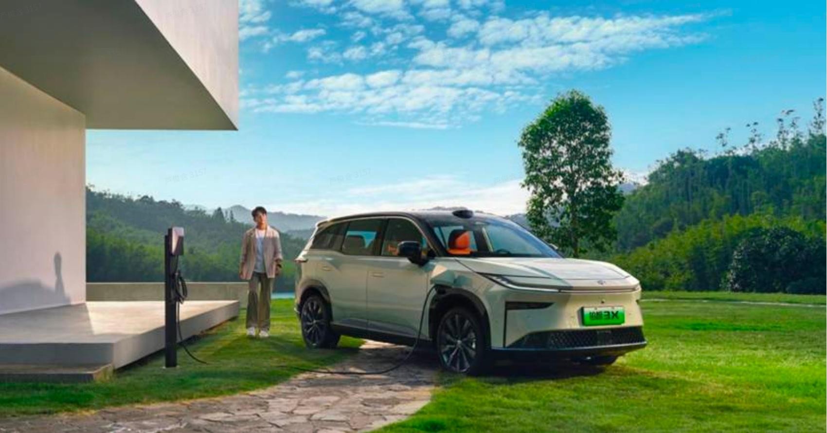 广汽丰田铂智3X上市周年OTA 宠粉8万车主免费解锁R6大模型超惊喜