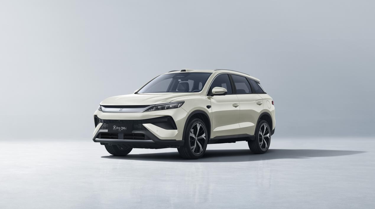 宋Pro DM-i飞驰版限时售9.99万起，纯电续航最高达301km
