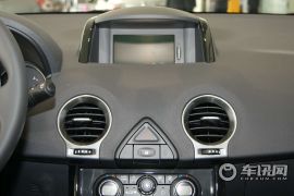 雷诺-科雷傲(进口)-2.5 四驱豪华导航版