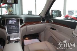 吉普-大切诺基-3.6 旗舰导航版