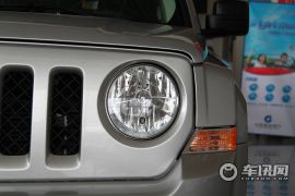 吉普-自由客-2.4 运动版