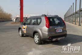 东风日产-奇骏-2.5L XV 至尊版 CVT 4WD