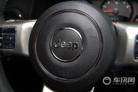 吉普-自由客-2.4 运动版