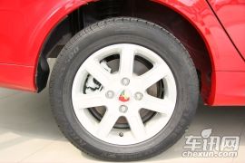 莲花汽车-莲花L3-1.6 三厢 MT豪华型