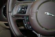 捷豹-XJ(进口)-XJL 3.0 全景商务版