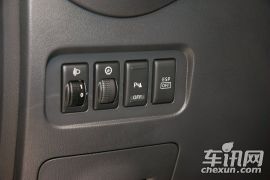 雷诺-科雷傲(进口)-2.5 两驱时尚型