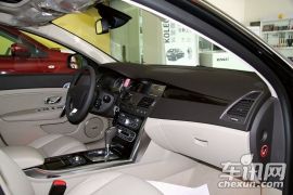 雷诺-纬度(进口)-2.5L 豪华导航版