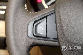 雷诺-纬度(进口)-2.5L 豪华导航版