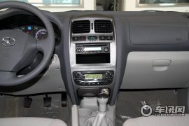 江淮汽车-瑞鹰-2.0T AMT两驱时尚版