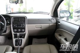 道奇-酷搏(进口)-2.0 SXT舒适版