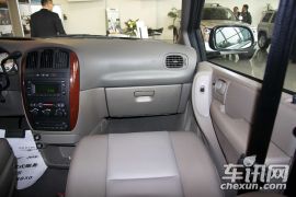 东南汽车-凯领-3.0 豪华版