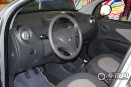 奇瑞汽车-瑞麒X1-1.3手动豪华型