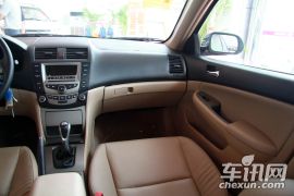 比亚迪-比亚迪F6-黄金版 1.8L MT豪华型