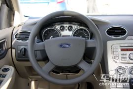 长安福特-福克斯-1.8 AT时尚型