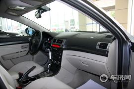 一汽奔腾-B70-2.0AT 时尚型