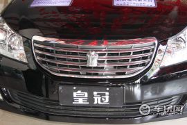 一汽丰田-皇冠-V6 2.5 Royal 真皮天窗导航版