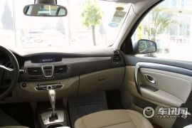 雷诺-拉古那(进口)-2.0T 舒适版