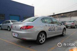 东风标致-408-2.0L手动豪华版