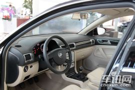 上海大众-PASSAT新领驭-2.0L MFI 手动尊享型