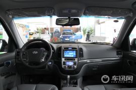 现代-新胜达（进口）-2.4 豪华版