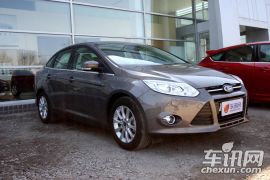 长安福特-福克斯-三厢 2.0 AT 旗舰型