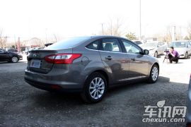 长安福特-福克斯-三厢 2.0 AT 旗舰型