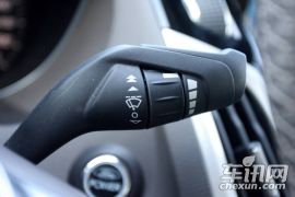 长安福特-福克斯-三厢 2.0 AT 旗舰型