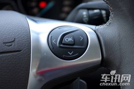 长安福特-福克斯-三厢 2.0 AT 旗舰型