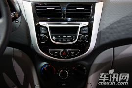 北京现代-瑞纳-1.4 BLUE AT