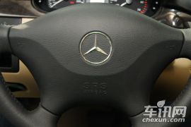 福建奔驰-威霆-2.5L 商务版8座