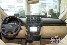 福建奔驰-威霆-2.5L 商务版8座