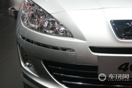 东风标致-408-2.0L自动尊贵版