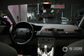 东风雪铁龙-C5-2.0L 自动尊享型