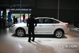 东风雪铁龙-C5-2.0L 自动尊享型