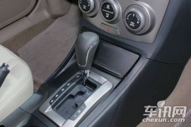 一汽奔腾-B50-1.6L AT天窗版