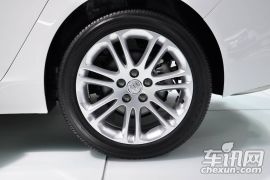 通用别克-君威-2.0L 舒适版