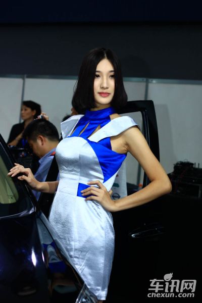 东风裕隆1号车模