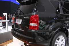 双龙汽车-雷斯特(进口)