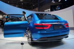 比亚迪戴姆勒-DENZA