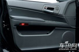 双龙汽车-享御(进口)-2.3 乐享导航版汽油型