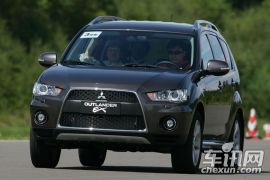 三菱-欧蓝德 EX(进口)-劲界 3.0 精英GT