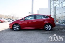 长安福特-福克斯-两厢 2.0 AT 豪华运动型