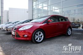 长安福特-福克斯-两厢 2.0 AT 豪华运动型