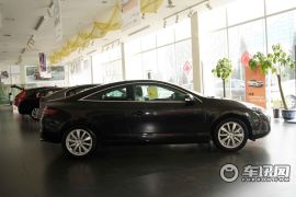 雷诺-拉古那(进口)-古贝2.0T 豪华导航版